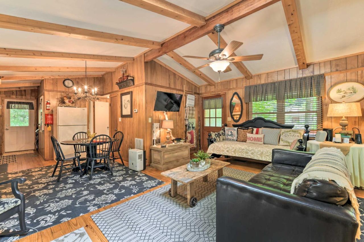 Tranquil Creekside Cottage With Deck And Lanai Franklin Eksteriør billede