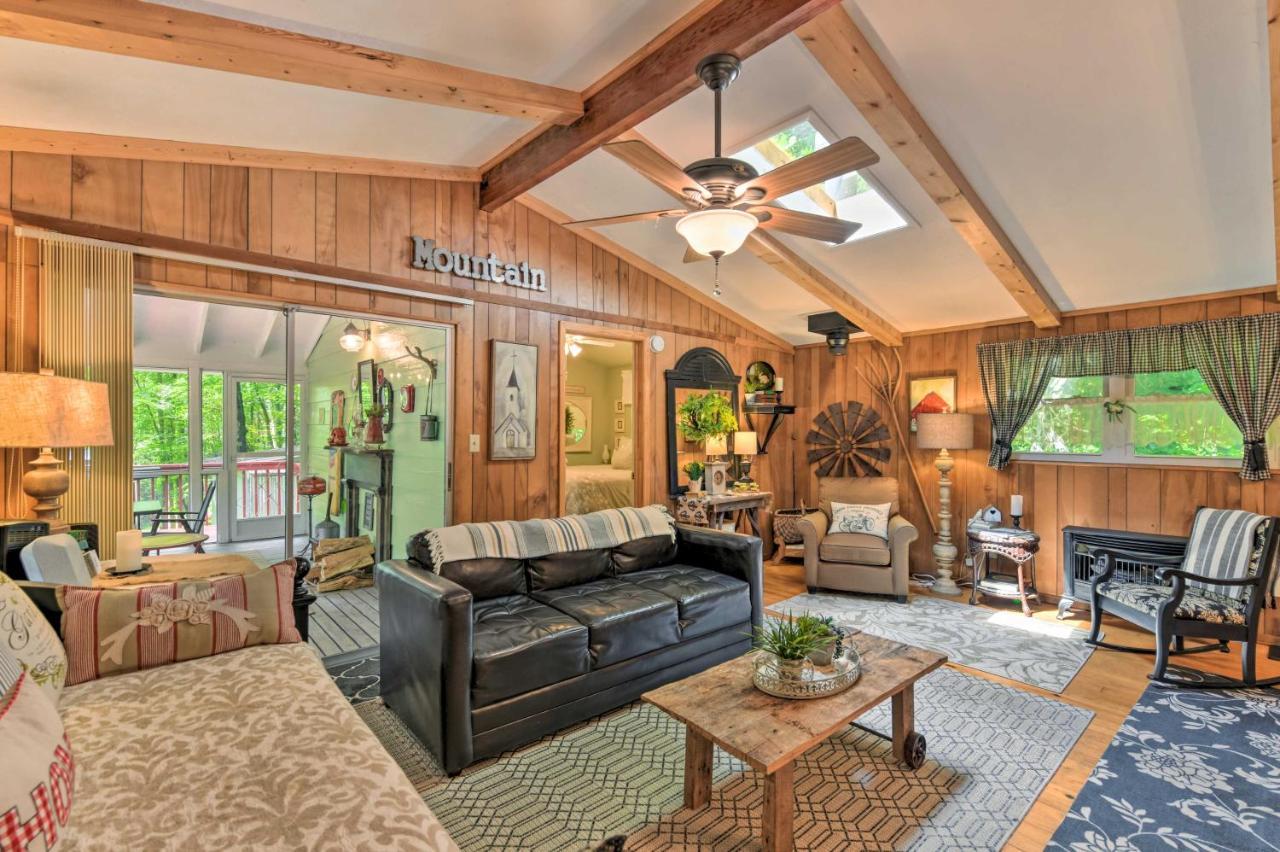 Tranquil Creekside Cottage With Deck And Lanai Franklin Eksteriør billede