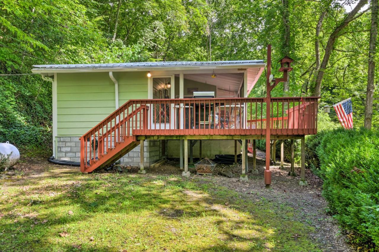 Tranquil Creekside Cottage With Deck And Lanai Franklin Eksteriør billede